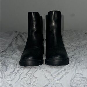 DV by Dolce Vita Sleek Black Booties